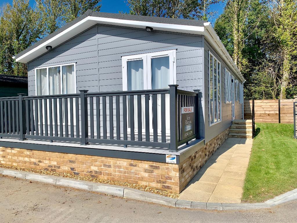 2 Bed New Park Home Property for Sale in Stoborough, BH20 5AZ by Right Choice Park Homes