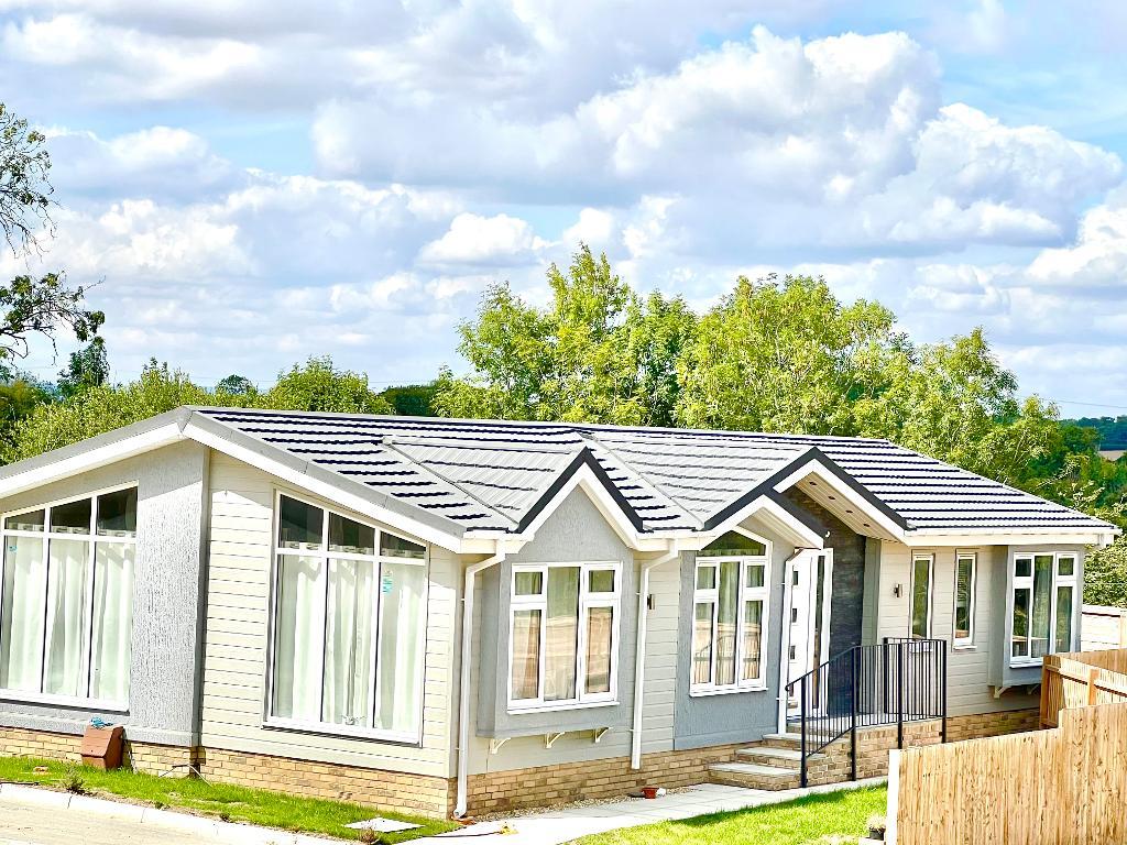 2 Bedroom New Park Home for Sale in Wimborne, BH21 3EF by Right Choice Park Homes